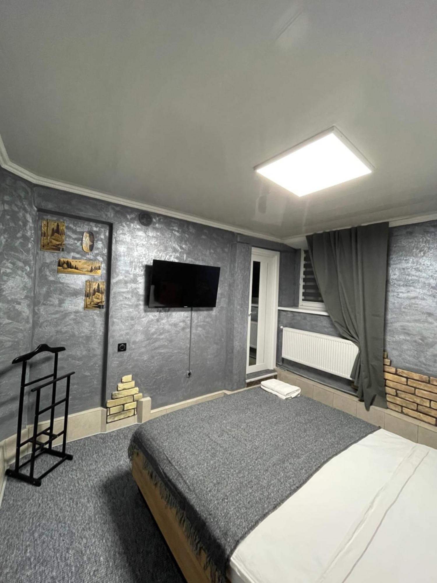 Family Apartment Vinnytsia Bagian luar foto